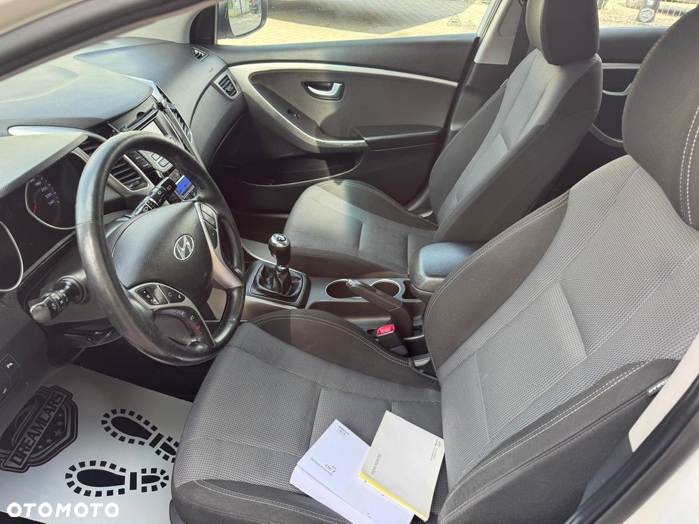 Hyundai i30 - 32