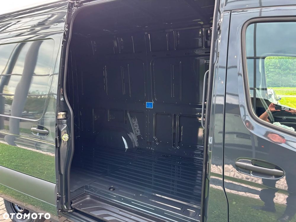 Mercedes-Benz Sprinter 319 CDI Furgon PRO standard - 16