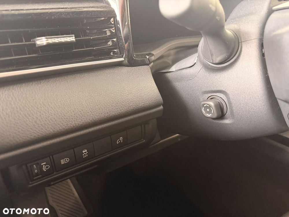 Toyota Camry - 14