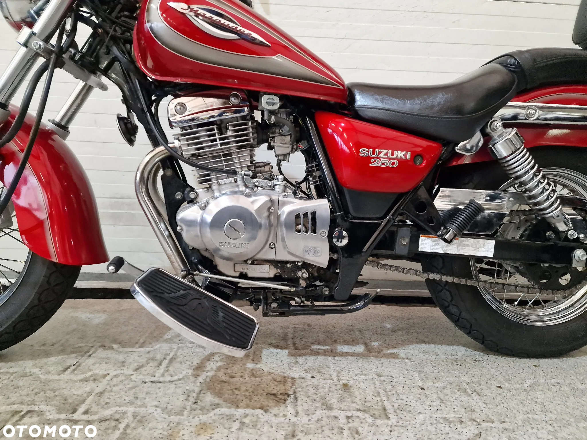 Suzuki Marauder - 11