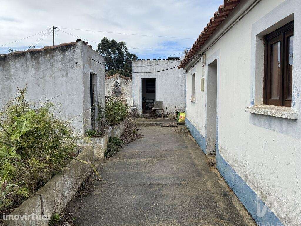 Casa rústica T1 em São Salvador e Santa Maria de 48 m2 - Grande imagem: 2/14