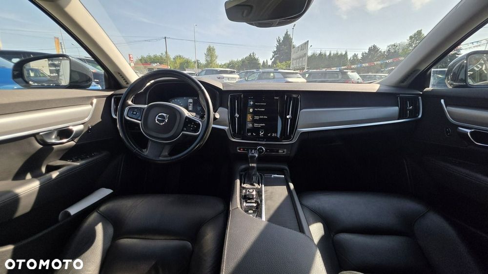 Volvo V90 - 16