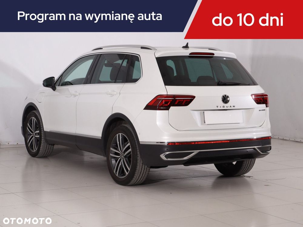 Volkswagen Tiguan - 5