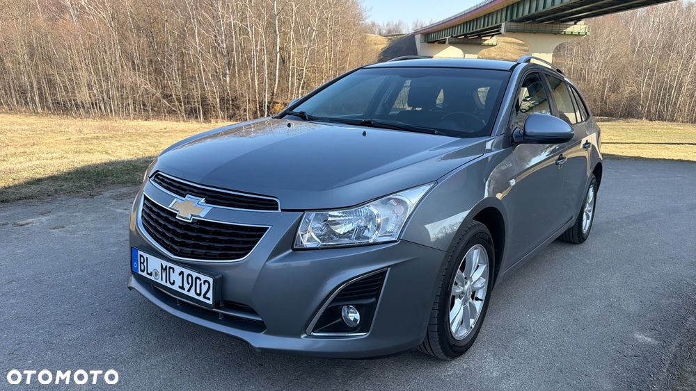 Chevrolet Cruze 1.7 LT - 10