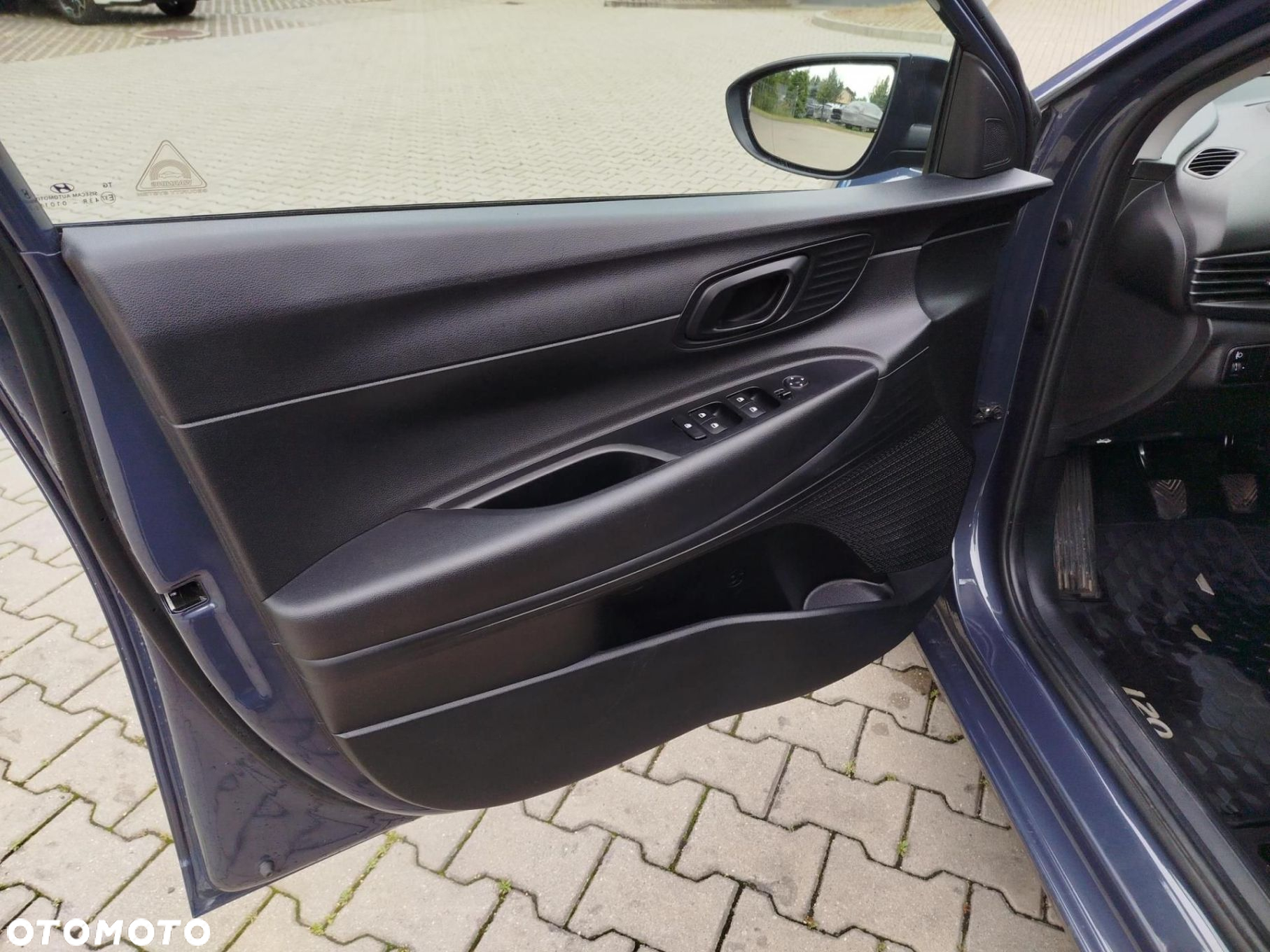 Hyundai i20 1.2 Pure - 10