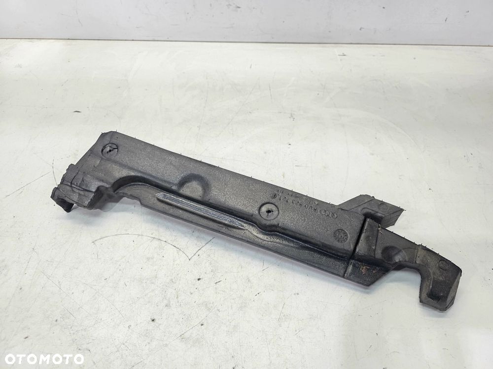 WYGŁUSZENIE BŁOTNIKA LEWE AUDI A3 8V 8V0823721E - 1