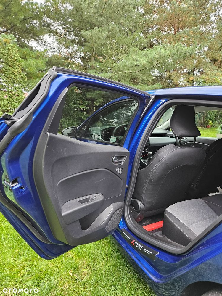 Mitsubishi Colt 1.0T Invite Style Cold - 8