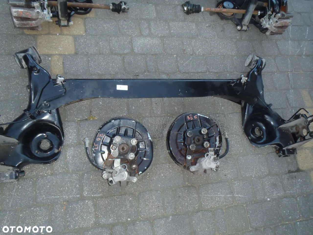 belka zawieszenie tył tylne fiat bravo II stilo delta jak nowe nie malowane oryginal - 23