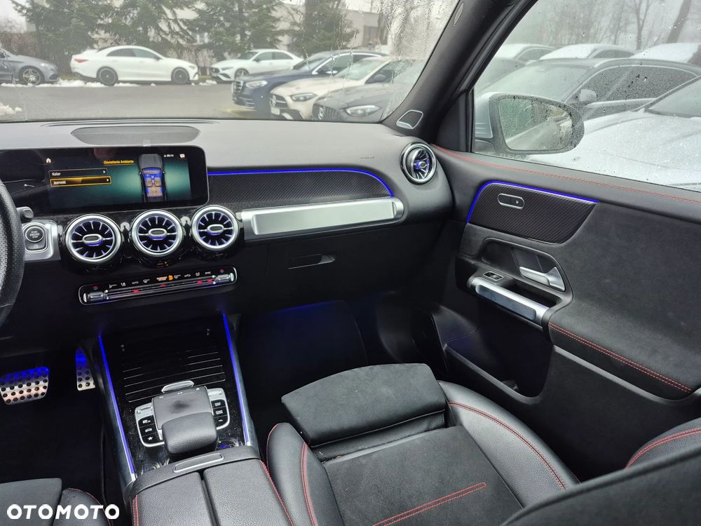 Mercedes-Benz GLB 200 AMG Line 7G-DCT - 25