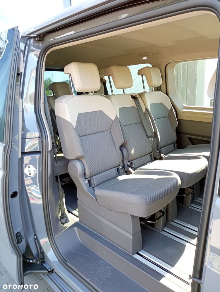 Volkswagen Multivan 2.0 TDI L2 Family DSG - 11