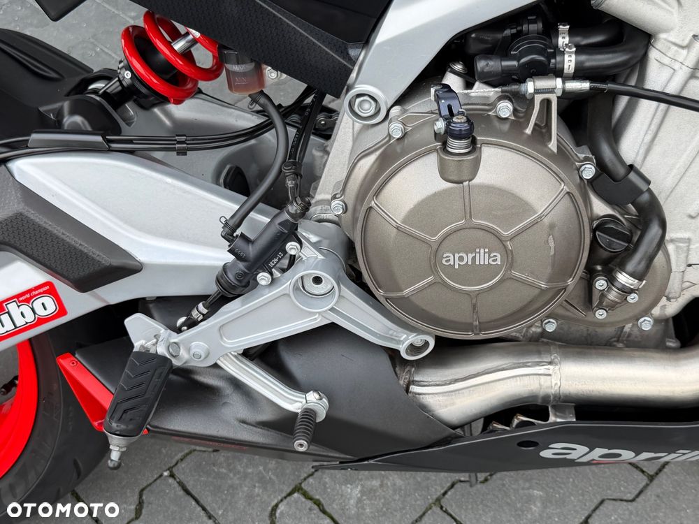 Aprilia Tuono - 13