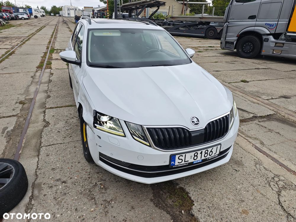 Skoda Octavia 2.0 TDI Elegance DSG - 20