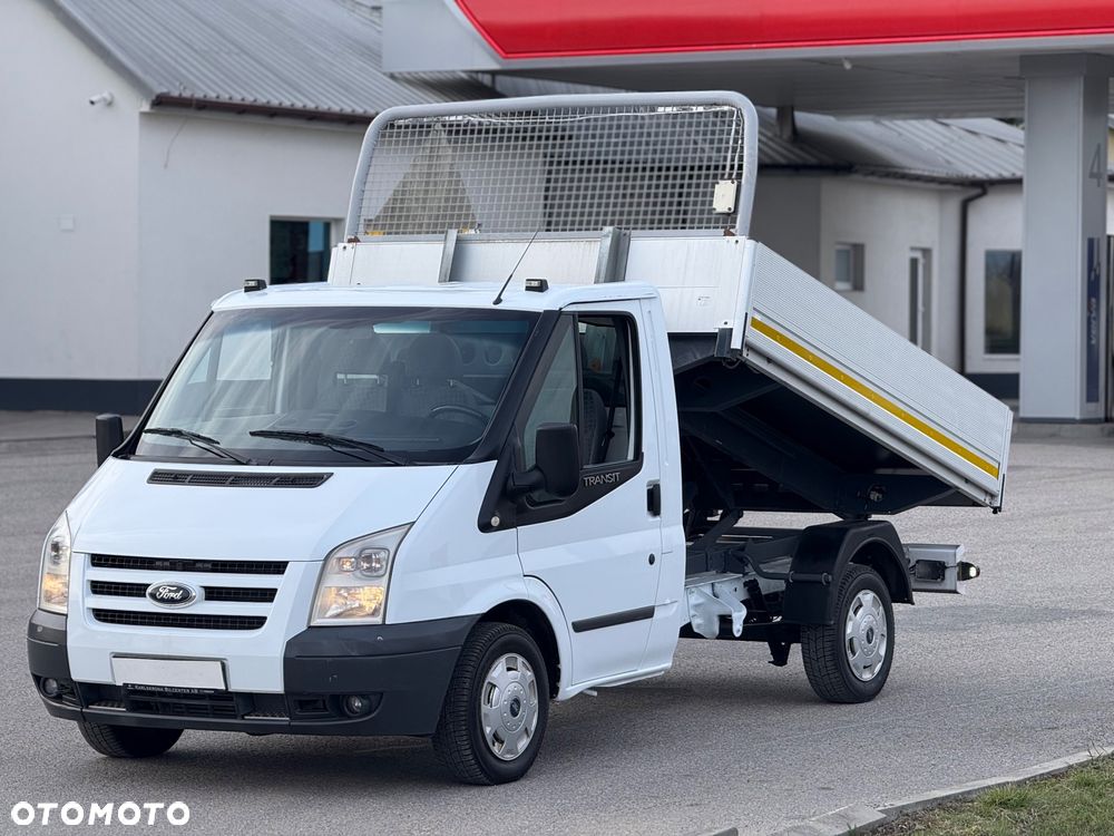 Ford Transit - 1
