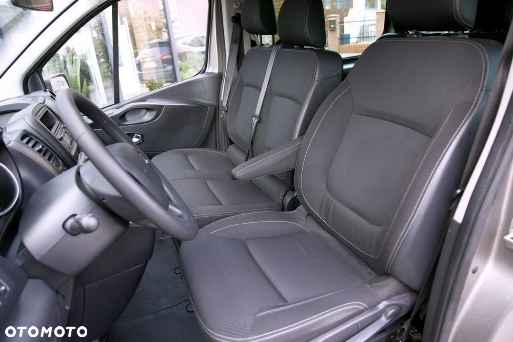 Renault Trafic Grand SpaceClass 2.0 dCi EDC - 17