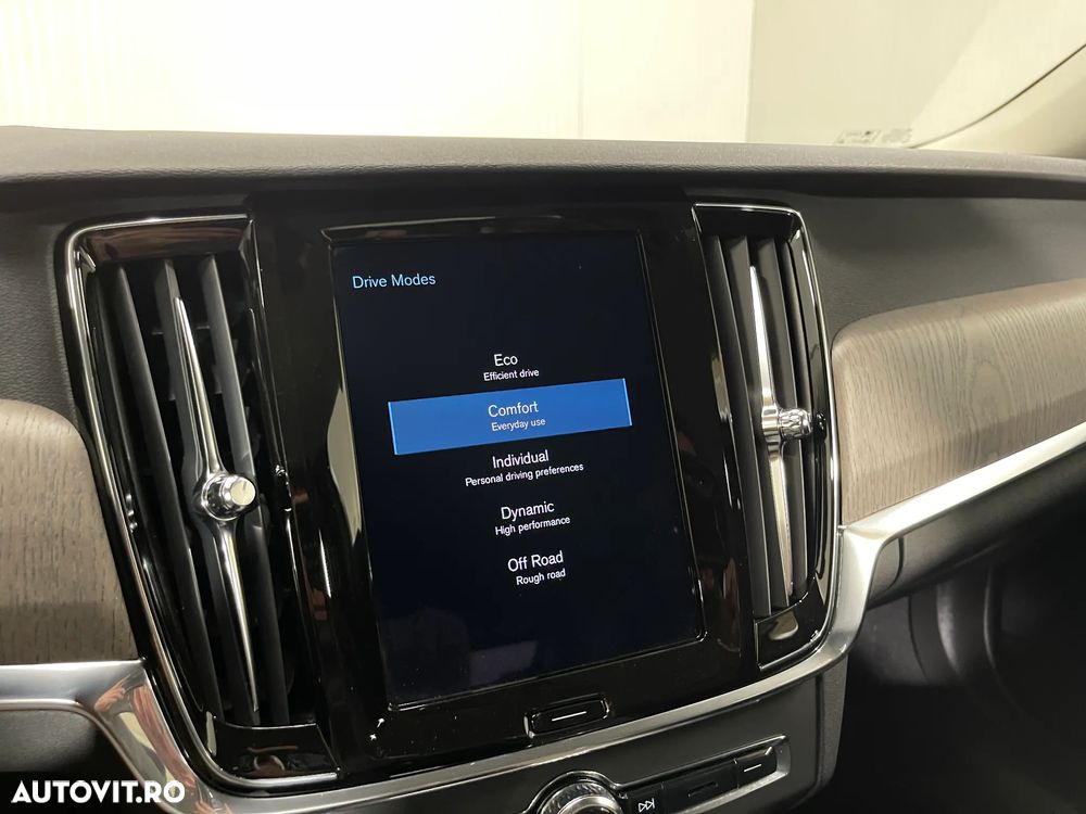 Volvo V90 V90CC B5 MHEV AT AWD Core - 14