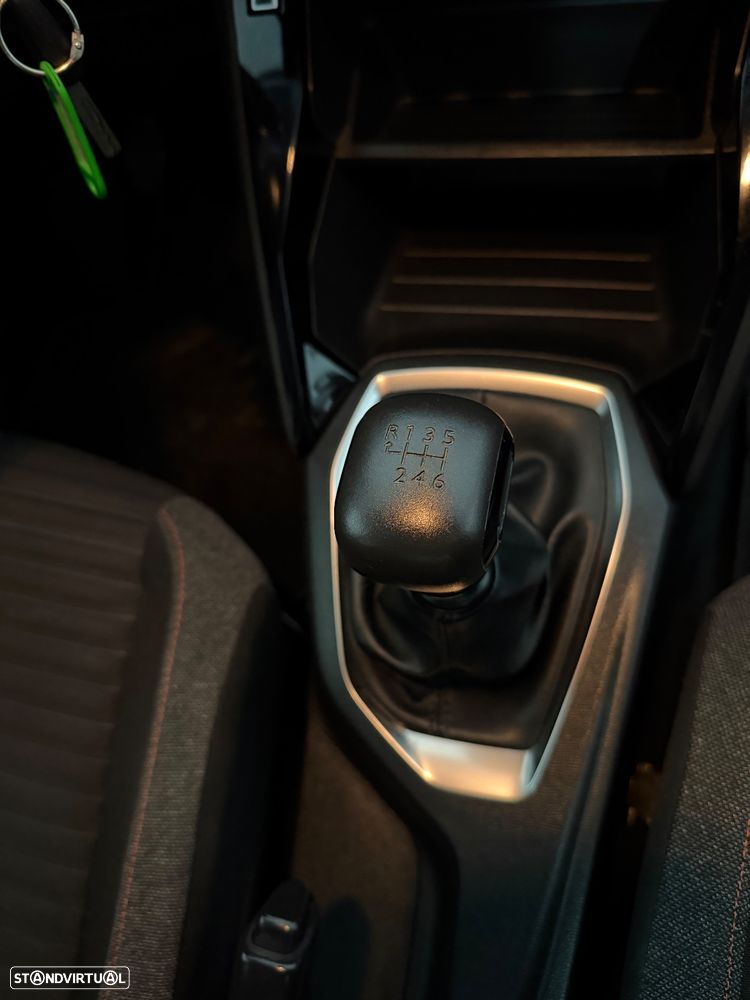 Peugeot 208 BlueHDi 100 Active Pack - 17