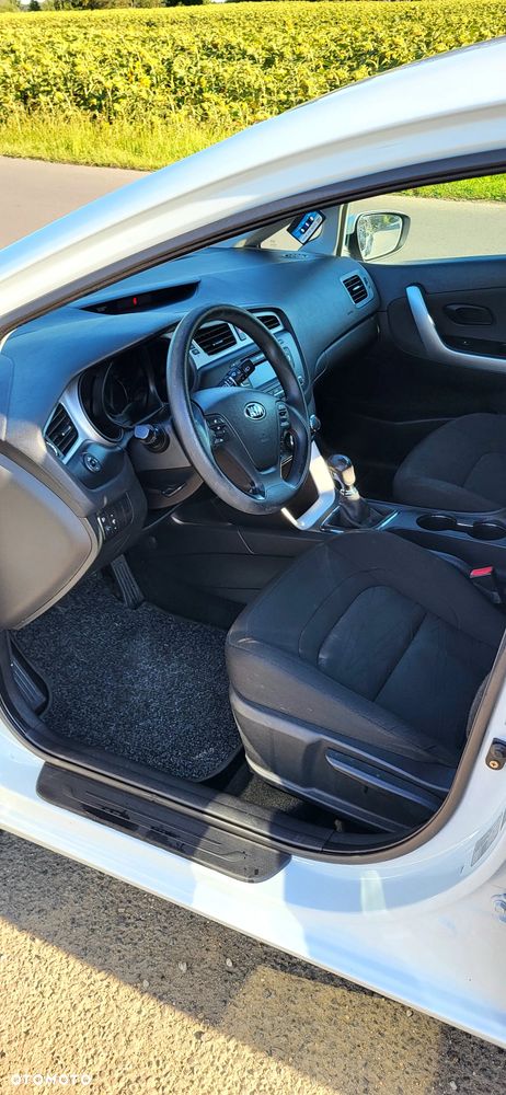 Kia Ceed - 15