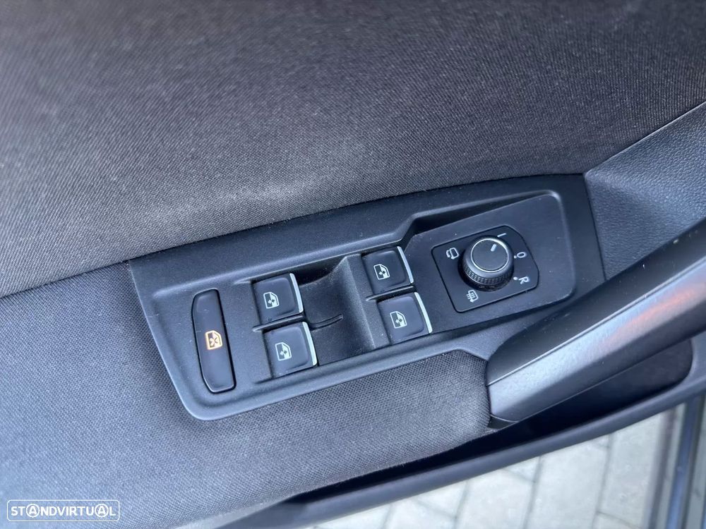 VW Tiguan 1.6 TDI Confortline - 21
