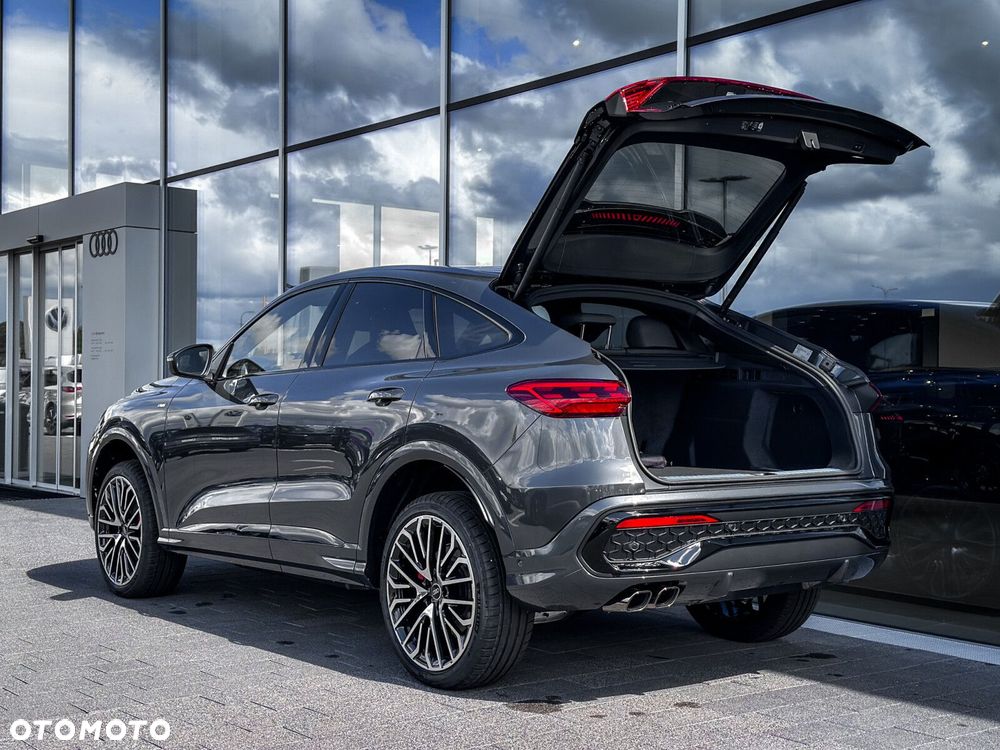 Audi Q5 Sportback - 9