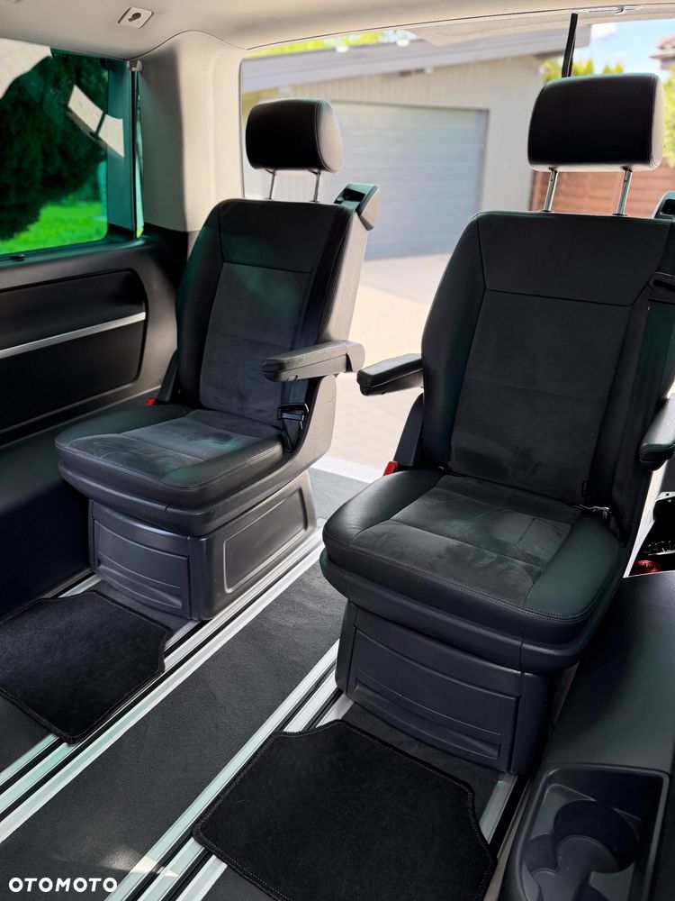 Volkswagen Multivan - 10