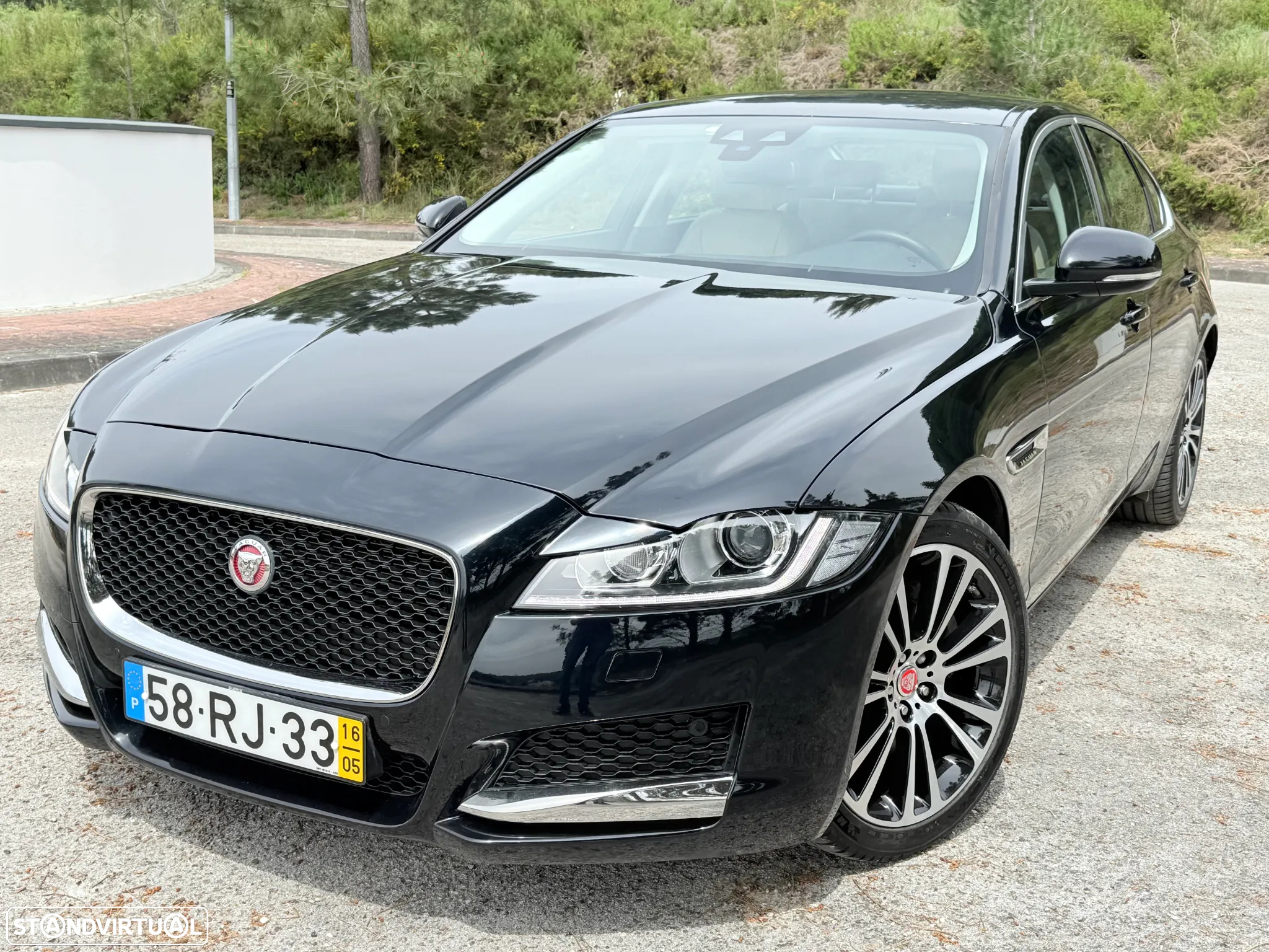 Jaguar XF 2.0 D Prestige Aut. - 2