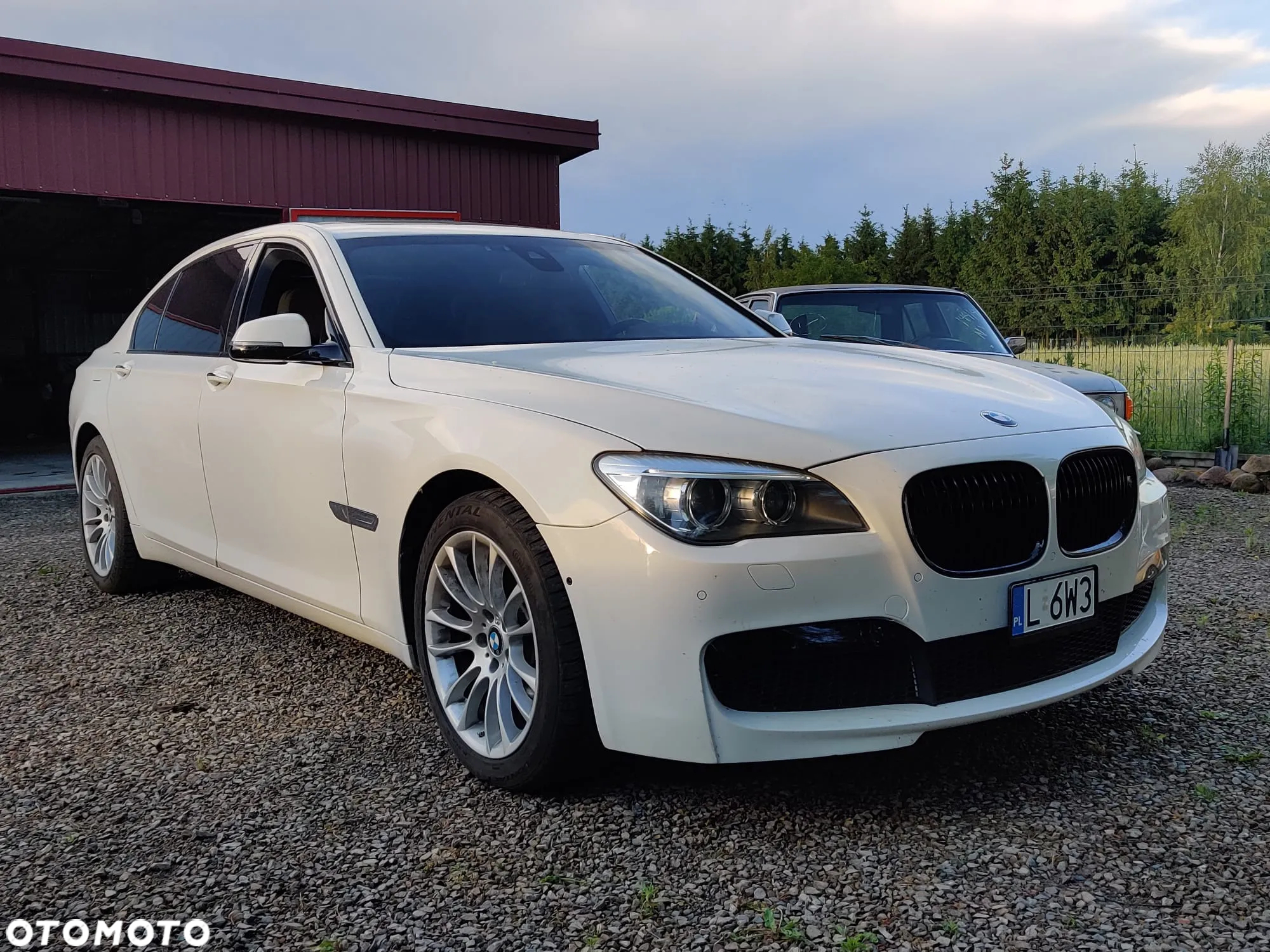 BMW Seria 7 740Li Edition Exclusive - 16