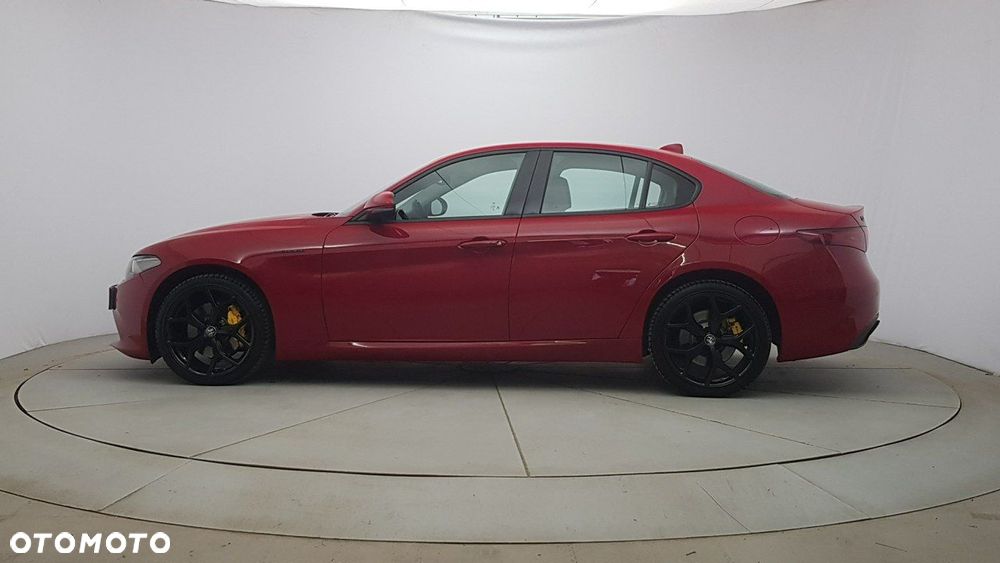 Alfa Romeo Giulia - 4