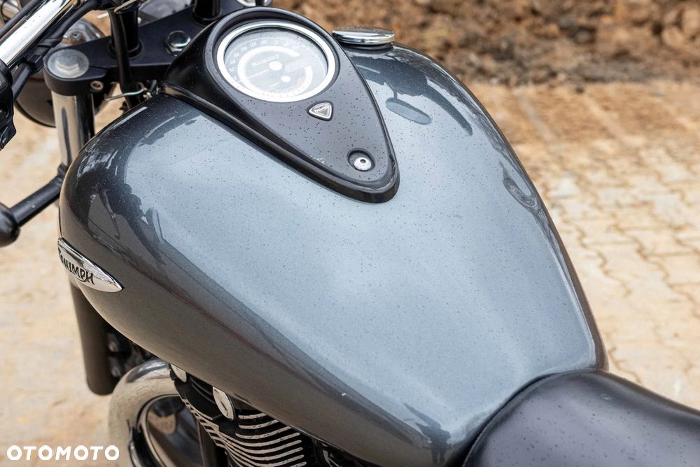 Triumph Thunderbird - 22