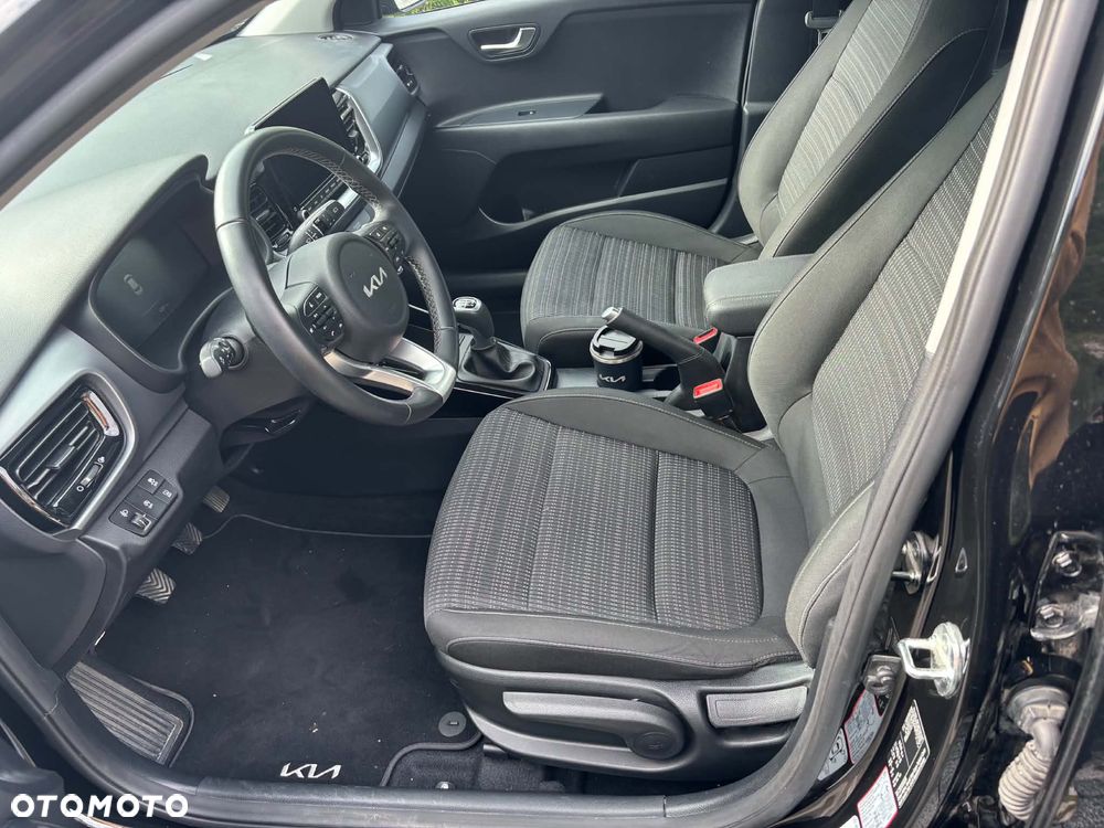 Kia Stonic - 8