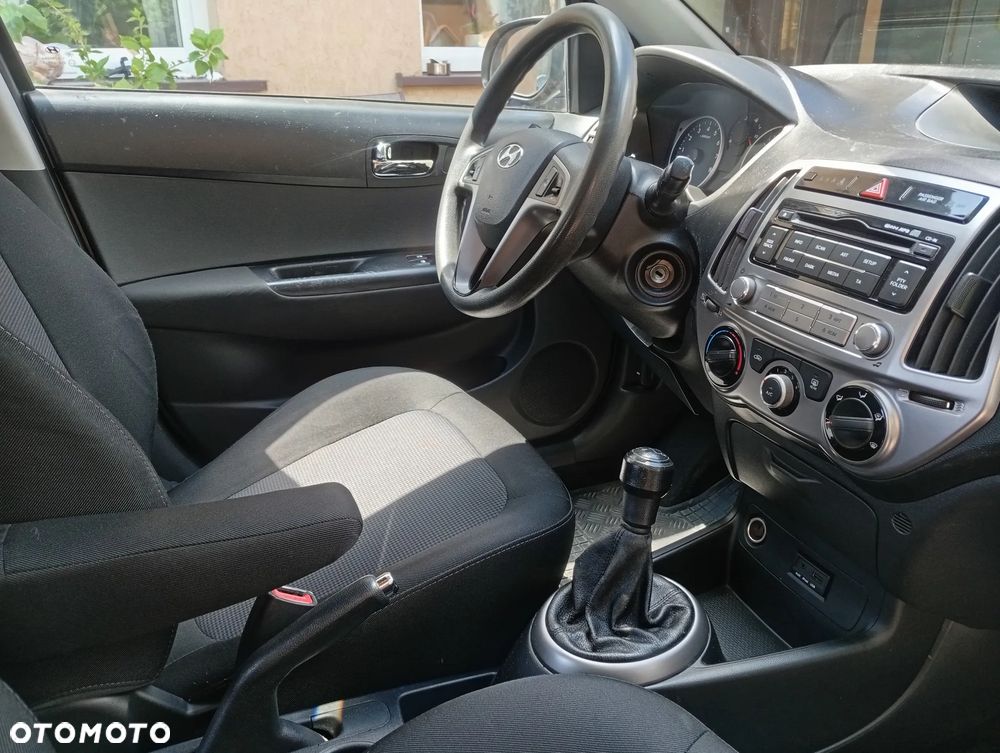 Hyundai i20 - 8