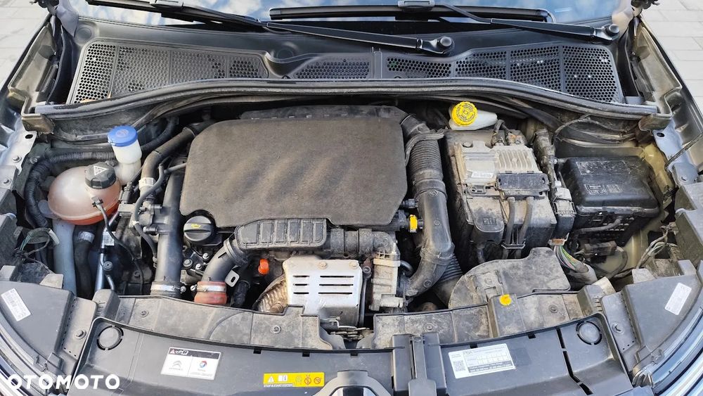Citroën C4 Cactus 1.2 PureTech Shine S&S EAT6 - 27