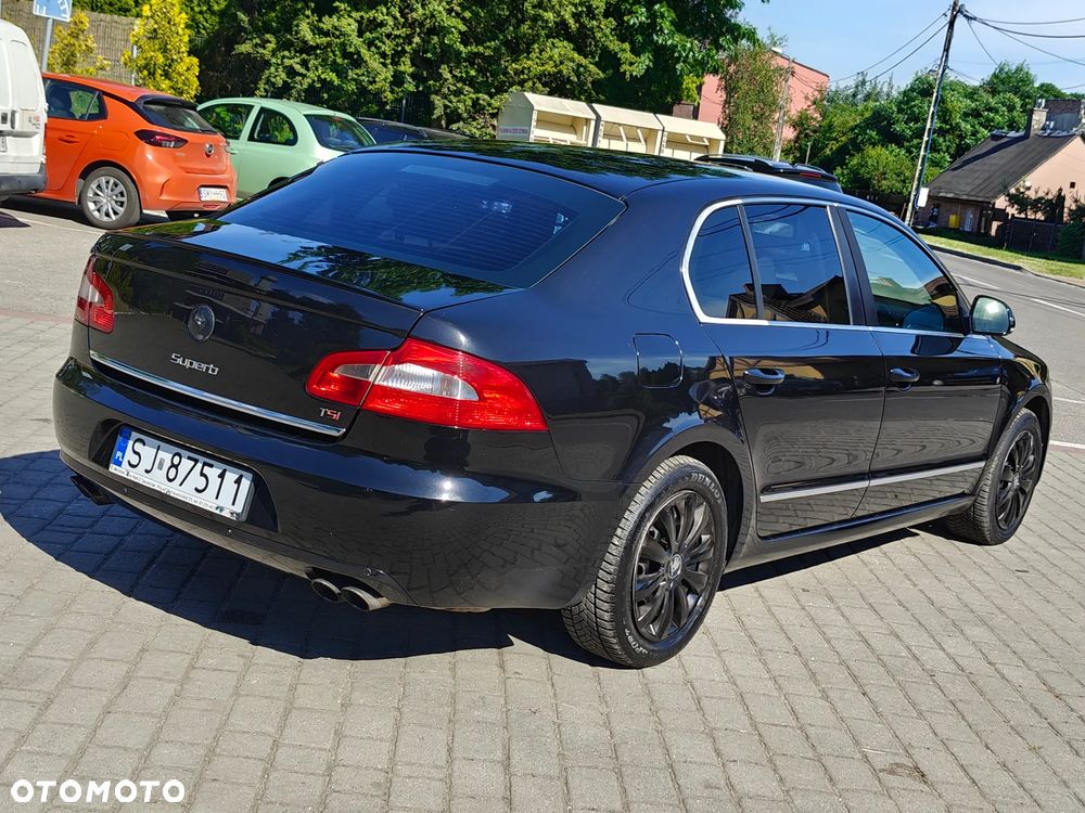 Skoda Superb 2.0 TSI Elegance DSG - 13