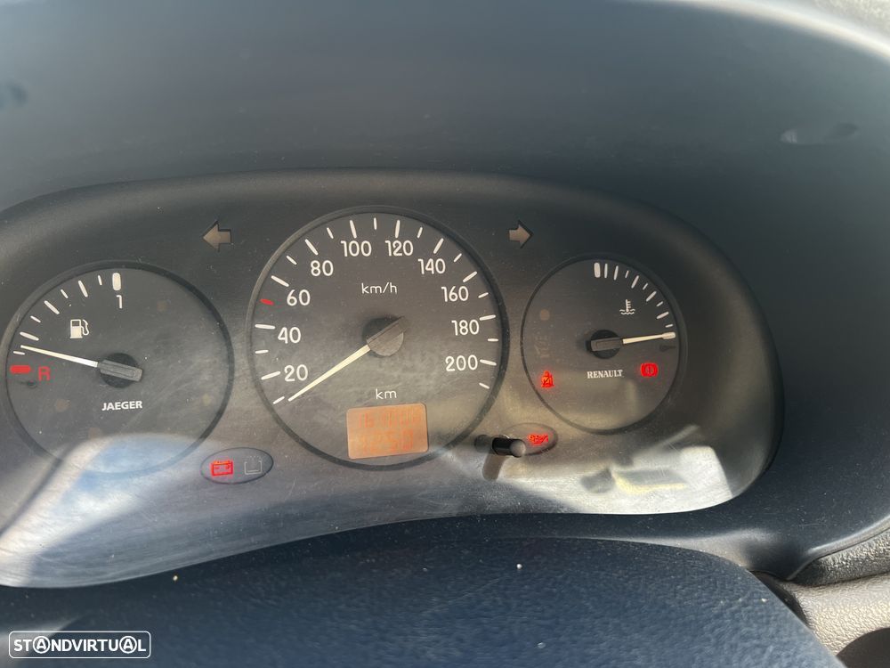 Renault Clio 1.5 dCi Extreme - 14