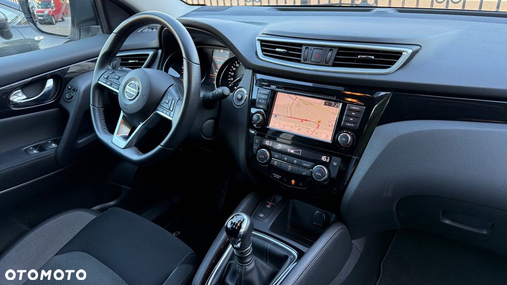 Nissan Qashqai 1.3 DIG-T N-Connecta - 22