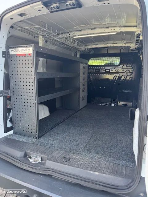Ford Transit Connect - 8