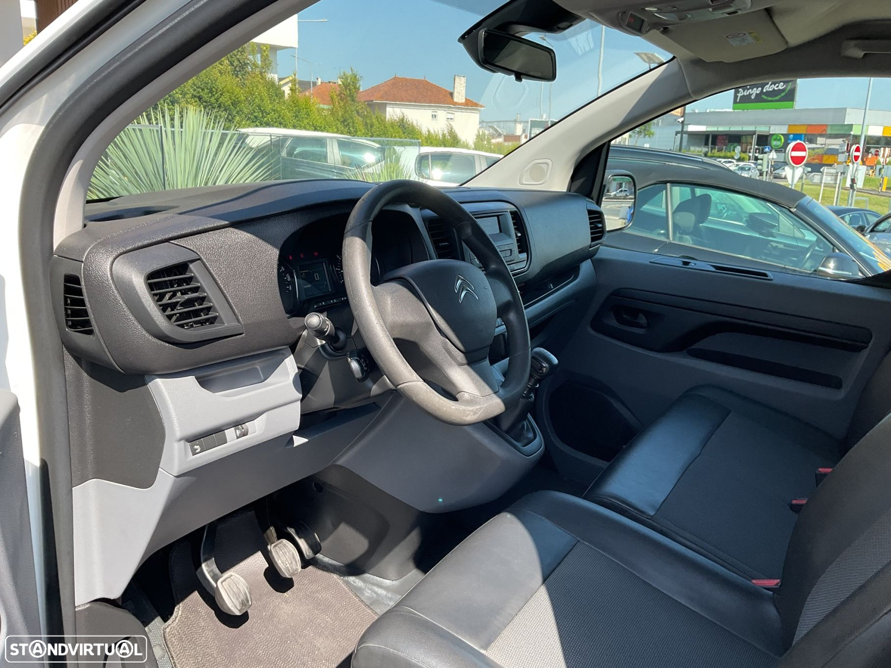 Citroën Jumpy 1.5 BlueHDi XS - 25