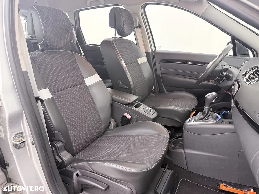 Renault Scenic - 8