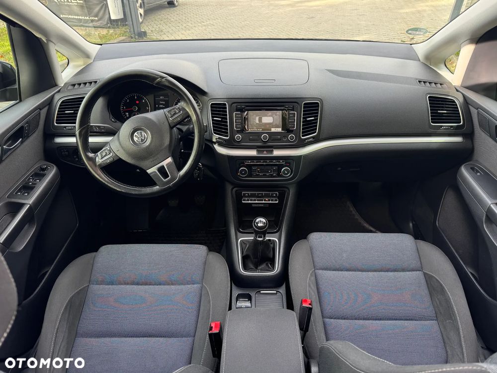 Volkswagen Sharan - 21