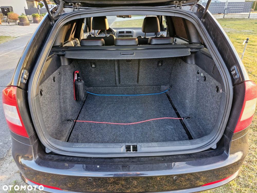 Skoda Octavia 2.0 TDI DPF RS - 18