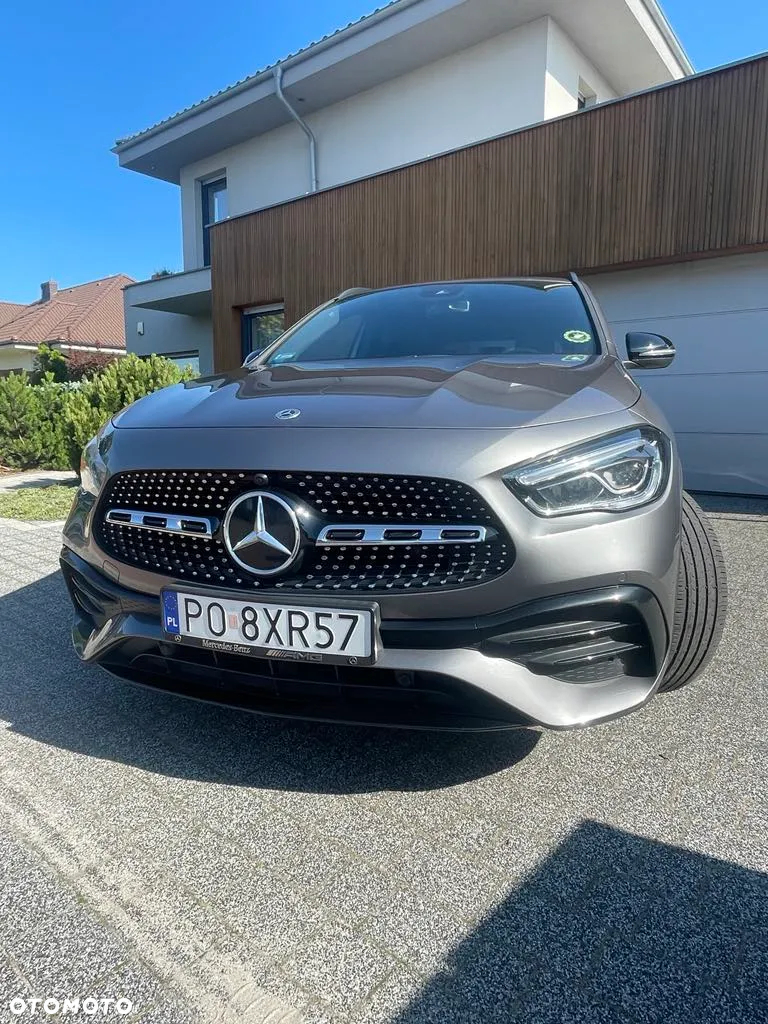 Mercedes-Benz GLA 200 Business Edition - 3