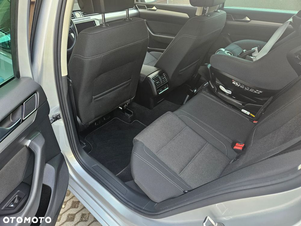 Volkswagen Passat 2.0 TDI BMT Comfortline DSG7 - 18