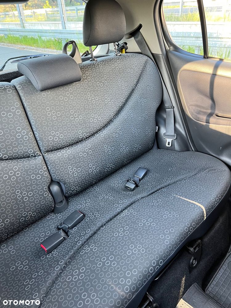 Toyota Yaris 1.0 Terra - 16