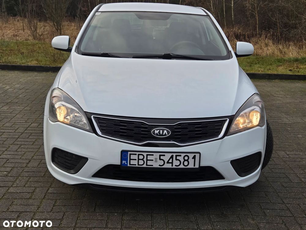Kia ProCeed 1.4 CVVT Edition 7 - 14