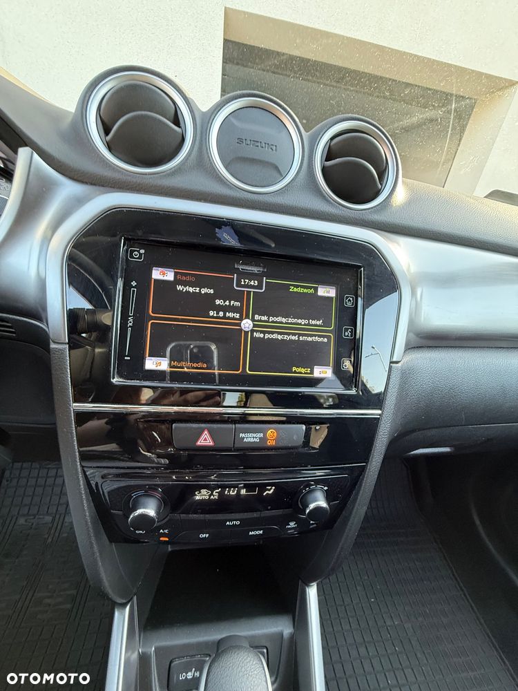 Suzuki Vitara 1.0 Boosterjet Premium 2WD - 19
