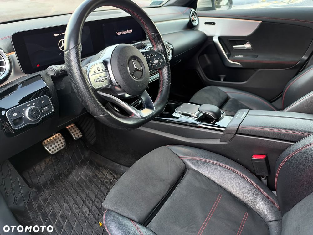 Mercedes-Benz CLA 220 AMG Line 7G-DCT - 7