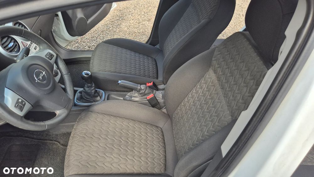 Opel Corsa 1.4 16V Active - 21