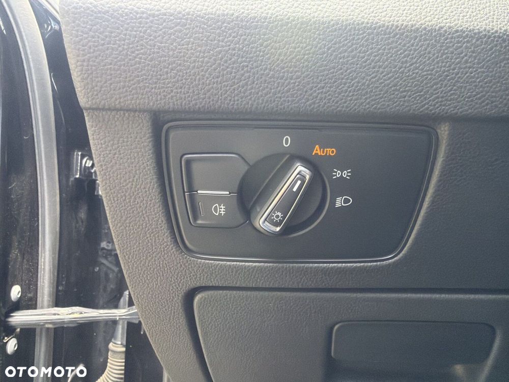 Volkswagen Passat Variant 1.5 TSI EVO Business DSG - 20