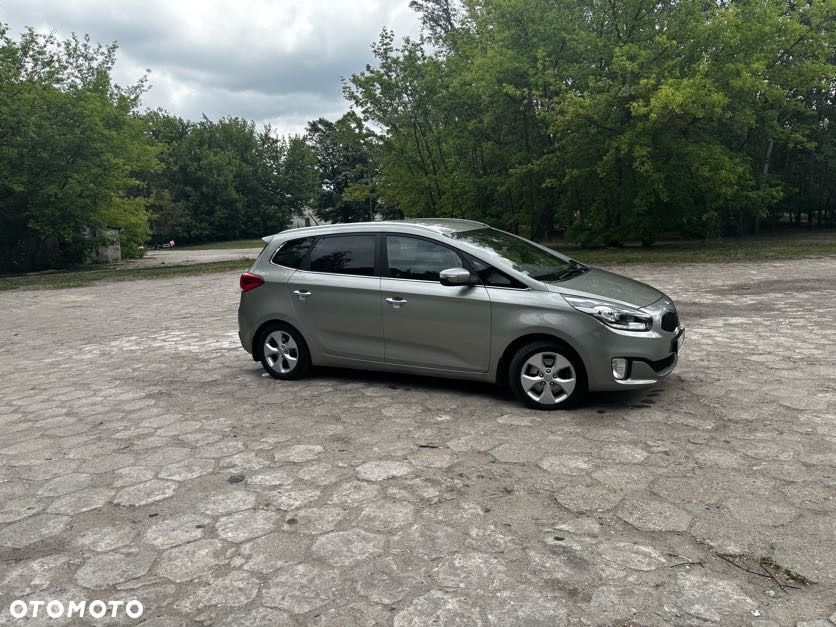 Kia Carens 1.6 GDI L - 9