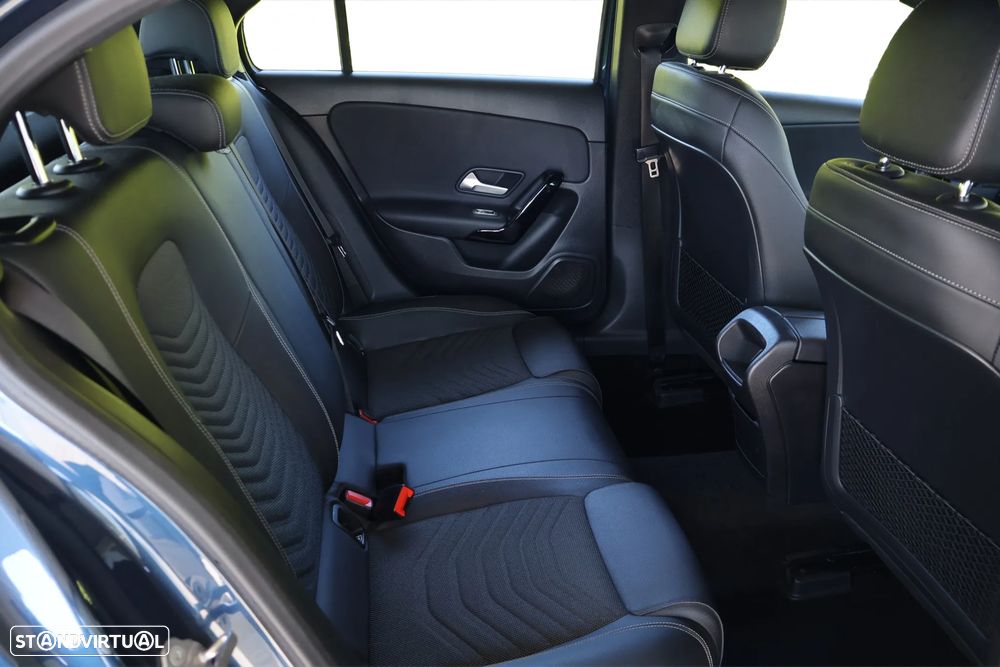 Mercedes-Benz A 180 d Style Plus Aut. — fotografia 16