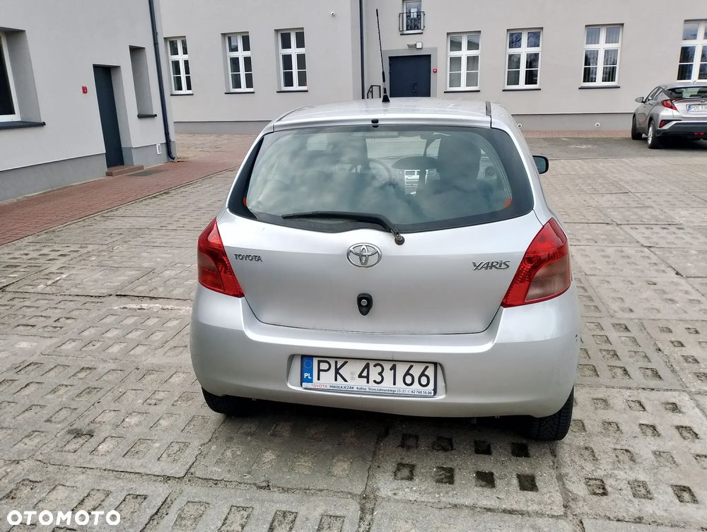 Toyota Yaris 1.3 Luna - 5